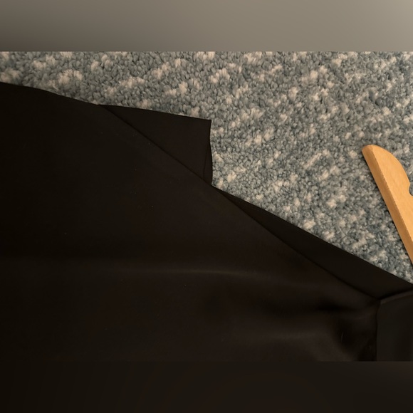 Banana Republic black Loire camisole with thin straps - Picture 8 of 11